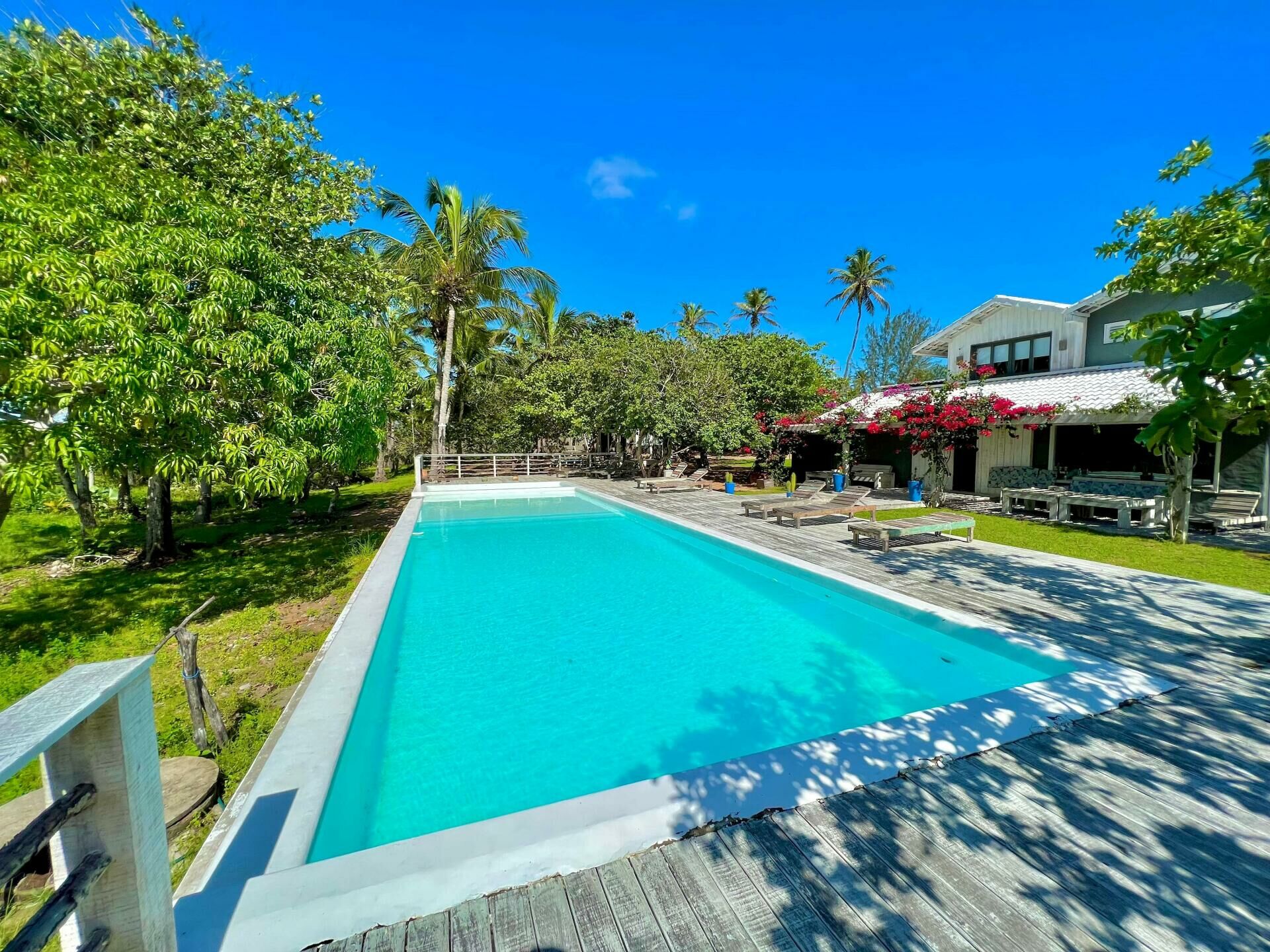 Imagem de Casa frente ao lago, com piscina e localização privilegiada em Camocim